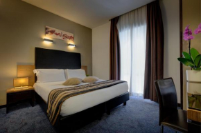  Hotel Rinascimento - Gruppo Trevi Hotels  Рим